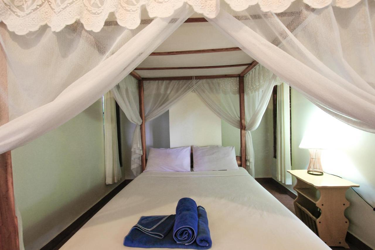 Ganesha Amed Hotell Exteriör bild