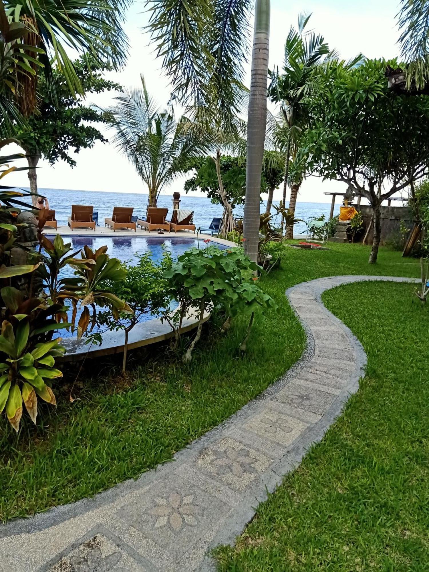 Ganesha Amed Hotell Rum bild